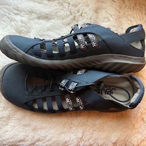 JBU Jambu Navy with Pink Floral Slip On Memory Foam 9M